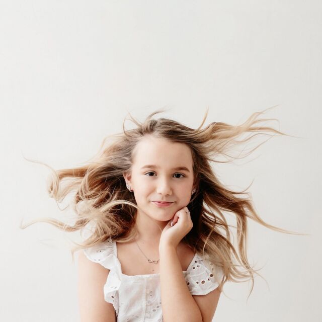 Snap! 📸 It's all in the beauty of motion that make's portrait photography come to life. We had so much fun with little Aisher in the studio.

— Jasna (Photographer) and Odi (Designer)
